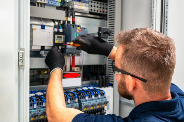 Best Circuit Breaker Repair  in Woodland Beach, MI